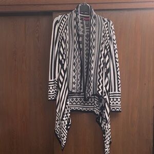 Black and White Geometric Patterned Women's Sweater